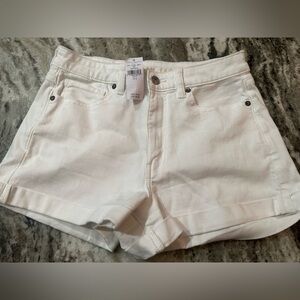 American Eagle Women's White Denim Stretchy Shorts Size 6 NWT